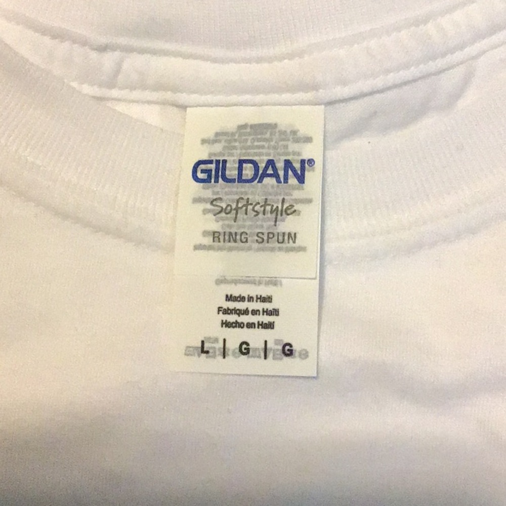 2020 Poshmark Unisex TShirt bundle lot - Picture 6 of 6